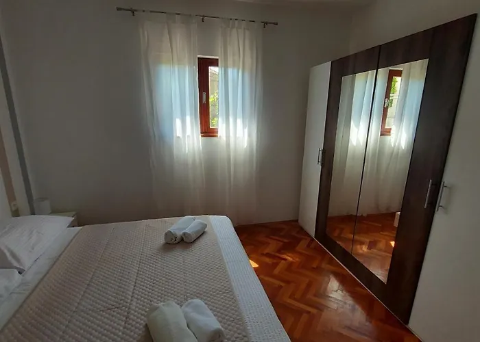 Kuca Magnolija Draga Bašćanska