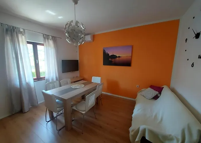 Kuca Magnolija Apartamento Draga Bašćanska